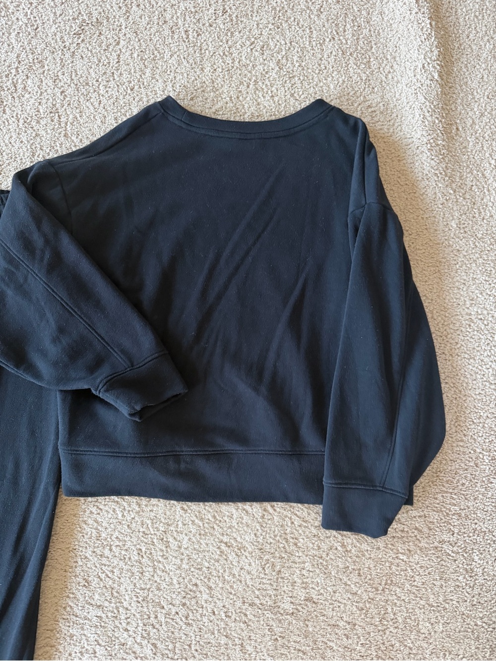 Women’s Jogger Set - Picture 5 of 9